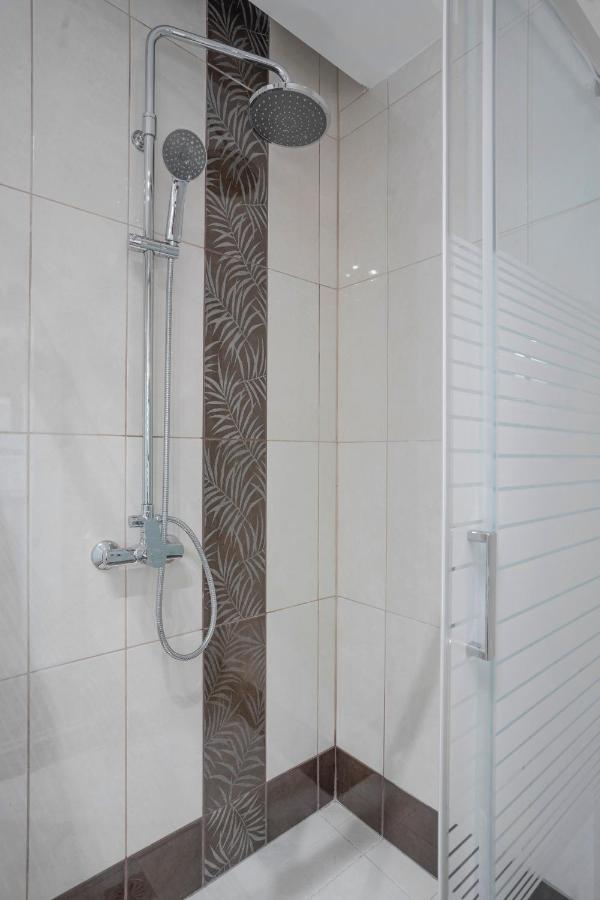 2 Bedroom Renovated Apartment With A View Athens Luaran gambar